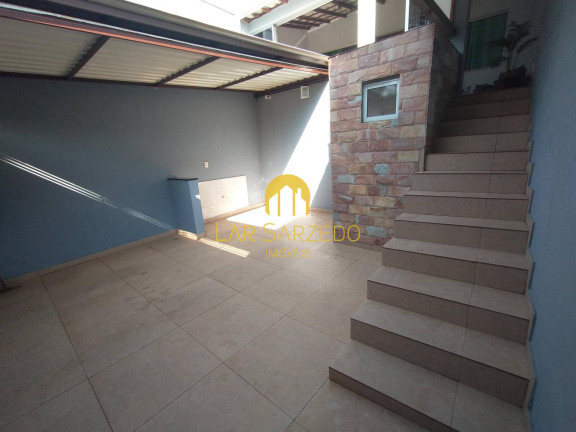Casa com 2 Quartos à Venda,  em Centro - Sarzedo
