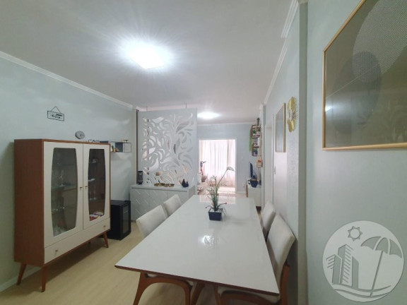 Imagem Apartamento com 2 Quartos à Venda, 75 m² em Centro - Balneário Camboriú