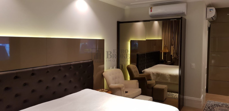 Imagem Apartamento com 4 Quartos à Venda, 316 m² em Centro - Balneário Camboriú Imagem Apartamento com 4 Quartos à Venda, 316 m² em Centro - Balneário Camboriú