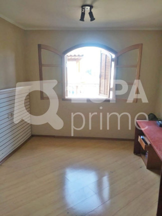 Imagem Casa com 4 Quartos à Venda, 210 m² em água Fria - São Paulo Imagem Casa com 4 Quartos à Venda, 210 m² em água Fria - São Paulo