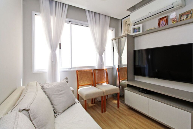 Imagem Apartamento com 2 Quartos à Venda, 52 m² em Santana - Porto Alegre
