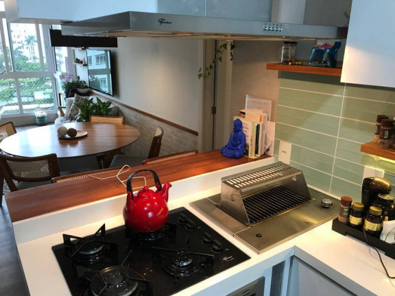 Imagem Apartamento com 3 Quartos à Venda, 78 m² em Centro - Florianópolis Imagem Apartamento com 3 Quartos à Venda, 78 m² em Centro - Florianópolis