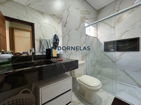 Imagem Casa com 3 Quartos à Venda, 400 m² em Guará I - Brasília Imagem Casa com 3 Quartos à Venda, 400 m² em Guará I - Brasília