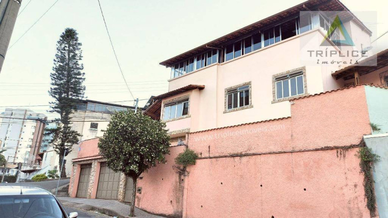 Imagem Casa com 5 Quartos à Venda, 250 m² em Santa Helena - Juiz De Fora