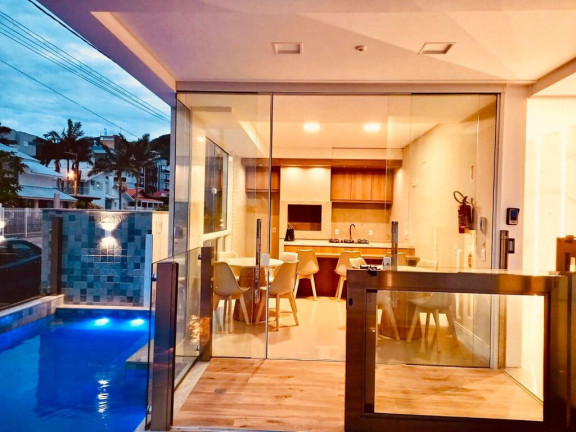 Imagem Apartamento com 2 Quartos à Venda, 63 m² em Governador Celso Ramos - Governador Celso Ramos