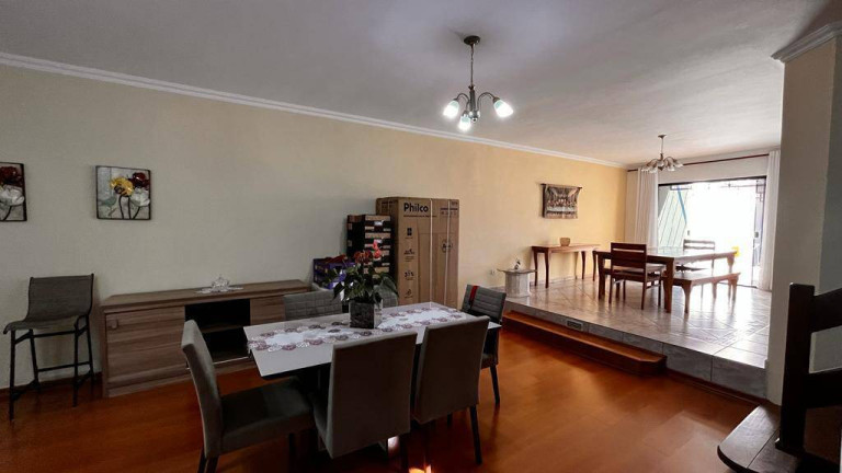 Imagem Sobrado com 3 Quartos à Venda, 333 m² em Jardim Das Nações - Taubaté Imagem Sobrado com 3 Quartos à Venda, 333 m² em Jardim Das Nações - Taubaté