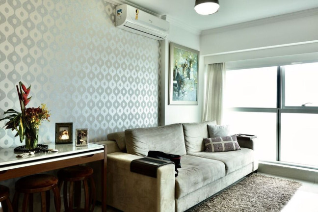 Imagem Imóvel com 1 Quarto à Venda, 45 m² em Cristal - Porto Alegre Imagem Imóvel com 1 Quarto à Venda, 45 m² em Cristal - Porto Alegre