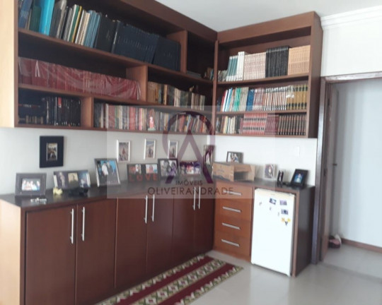 Imagem Imóvel com 5 Quartos à Venda, em Patamares - Salvador Imagem Imóvel com 5 Quartos à Venda, em Patamares - Salvador