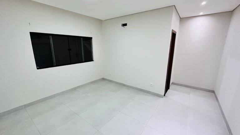 Imagem Casa com 3 Quartos à Venda, 127 m² em Jardim Califórnia - Cuiabá Imagem Casa com 3 Quartos à Venda, 127 m² em Jardim Califórnia - Cuiabá