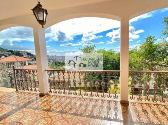 Imagem Casa com 5 Quartos à Venda,  em Mangabeiras - Belo Horizonte