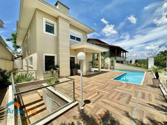 Imagem Casa com 4 Quartos à Venda ou Locação, 358 m² em Fazendinha - Carapicuíba