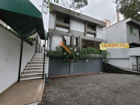 Imóvel com 4 Quartos para Alugar, 330 m² em Moema - São Paulo