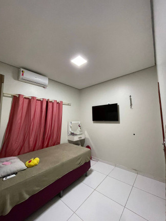 Imagem Casa com 3 Quartos à Venda, em Ponta Negra - Manaus Imagem Casa com 3 Quartos à Venda, em Ponta Negra - Manaus