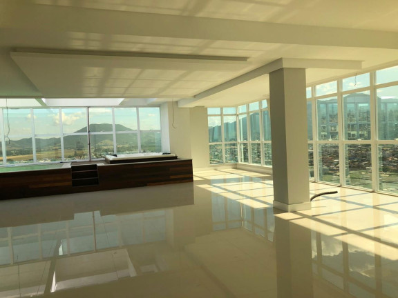 Imagem Apartamento com 5 Quartos à Venda, 417 m² em Meia Praia - Itapema