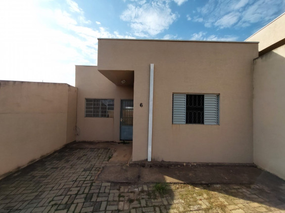 Imóvel com 2 Quartos à Venda,  em Guaxinduva - Atibaia