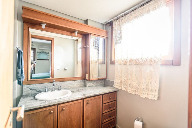 Imagem Apartamento com 3 Quartos à Venda, 123 m² em Petrópolis - Porto Alegre