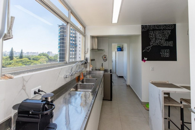Imagem Apartamento com 4 Quartos à Venda, 185 m² em Moema - São Paulo Imagem Apartamento com 4 Quartos à Venda, 185 m² em Moema - São Paulo
