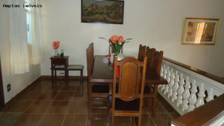 Imagem Casa com 3 Quartos à Venda, 150 m² em Centro - Mateus Leme
