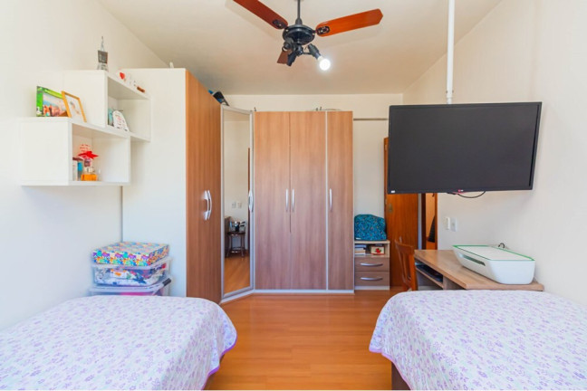 Imagem Apartamento com 2 Quartos à Venda, 67 m² em Teresópolis - Porto Alegre Imagem Apartamento com 2 Quartos à Venda, 67 m² em Teresópolis - Porto Alegre