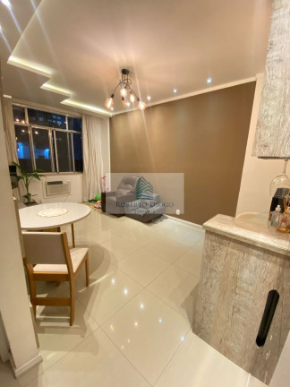 Imagem Imóvel com 2 Quartos à Venda, 70 m² em Icaraí - Niterói Imagem Imóvel com 2 Quartos à Venda, 70 m² em Icaraí - Niterói