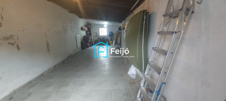 Imagem Casa com 3 Quartos à Venda, 200 m² em Cristal - Porto Alegre Imagem Casa com 3 Quartos à Venda, 200 m² em Cristal - Porto Alegre