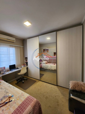 Imagem Casa com 3 Quartos à Venda, 242 m² em Jardim Patrícia - Mogi Mirim Imagem Casa com 3 Quartos à Venda, 242 m² em Jardim Patrícia - Mogi Mirim