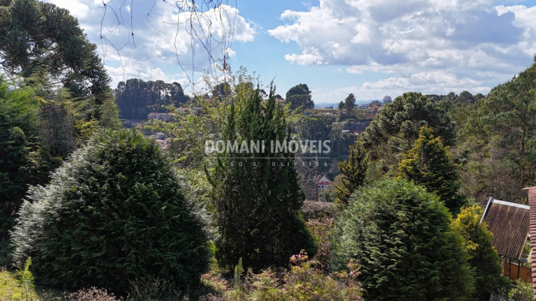 Imagem Casa com 1 Quarto à Venda, 120 m² em Região Do Alto Da Vila Inglesa - Campos Do Jordão Imagem Casa com 1 Quarto à Venda, 120 m² em Região Do Alto Da Vila Inglesa - Campos Do Jordão