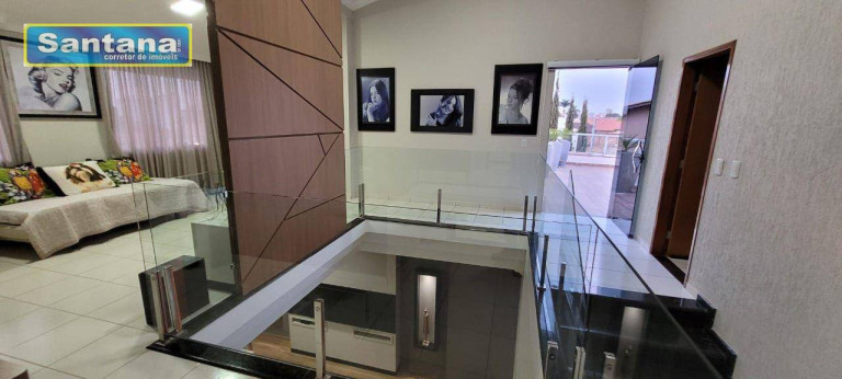 Imagem Casa com 5 Quartos à Venda, 320 m² em Bandeirantes - Caldas Novas Imagem Casa com 5 Quartos à Venda, 320 m² em Bandeirantes - Caldas Novas