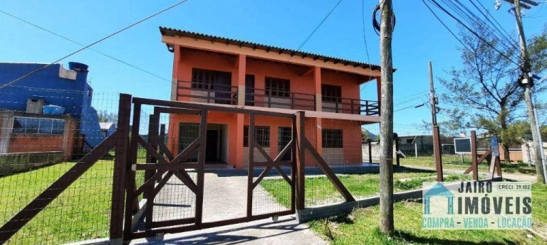 Sobrado com 6 Quartos à Venda, 460 m² em Centro - Balneário Pinhal