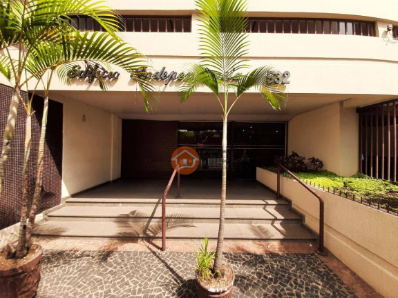 Sala Comercial à Venda ou Locação, 120 m² em Centro - Campinas
