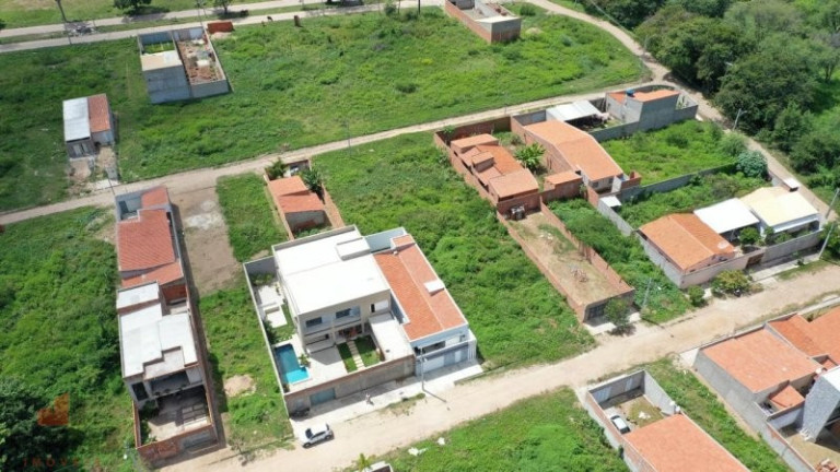 Imóvel à Venda, 200 m² em Salesianos - Juazeiro Do Norte