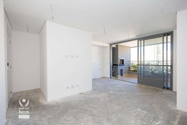 Imagem Apartamento com 2 Quartos à Venda, 72 m² em Centro - Curitiba
