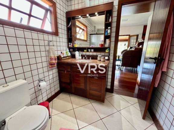 Imagem Casa com 4 Quartos à Venda, 330 m² em Albuquerque - Teresópolis Imagem Casa com 4 Quartos à Venda, 330 m² em Albuquerque - Teresópolis