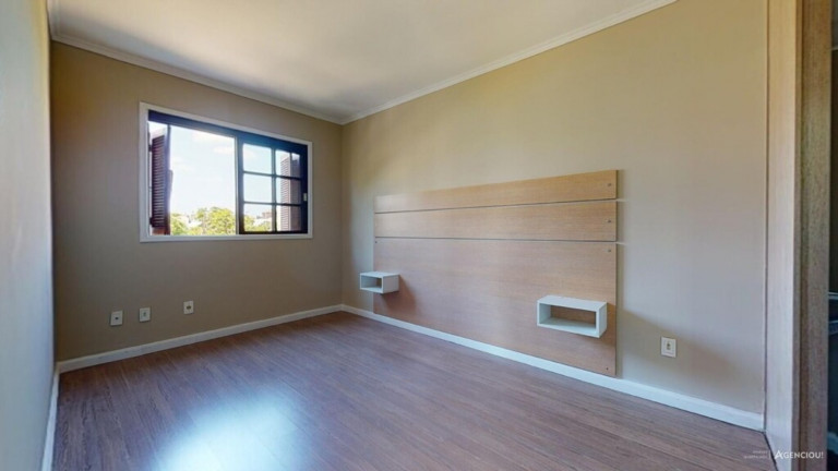 Imagem Imóvel com 2 Quartos à Venda, 69 m² em Jardim Itu - Porto Alegre Imagem Imóvel com 2 Quartos à Venda, 69 m² em Jardim Itu - Porto Alegre