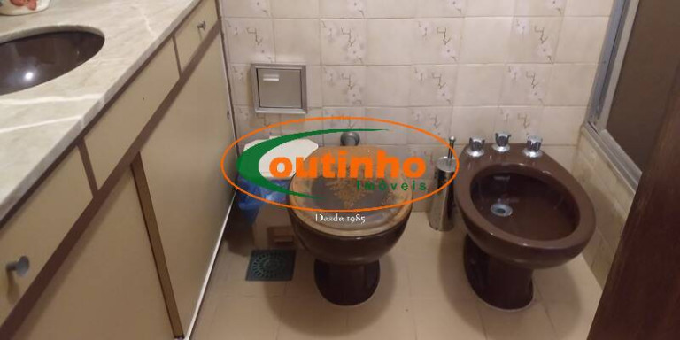 Imagem Apartamento com 3 Quartos à Venda, 114 m² em Tijuca - Rio De Janeiro Imagem Apartamento com 3 Quartos à Venda, 114 m² em Tijuca - Rio De Janeiro