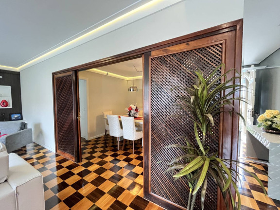 Imagem Casa com 4 Quartos à Venda, em Capoeiras - Florianópolis Imagem Casa com 4 Quartos à Venda, em Capoeiras - Florianópolis