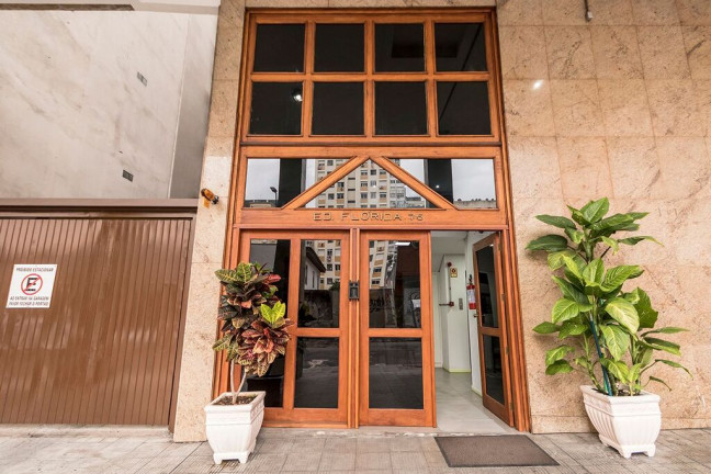 Imagem Apartamento com 1 Quarto à Venda, 27 m² em Centro Histórico - Porto Alegre Imagem Apartamento com 1 Quarto à Venda, 27 m² em Centro Histórico - Porto Alegre