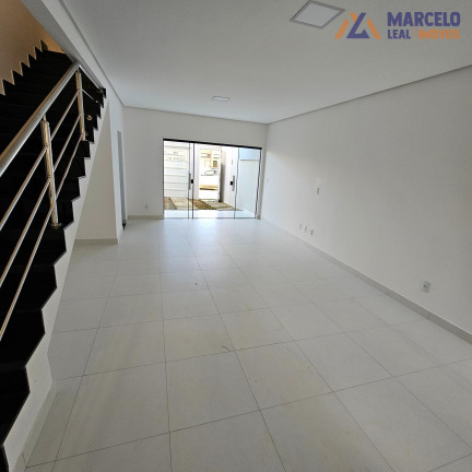 Imagem Casa com 3 Quartos à Venda, 158 m² em Felicia - Vitória Da Conquista