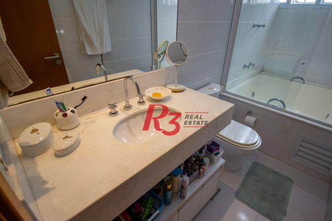 Imagem Apartamento com 4 Quartos à Venda, 192 m² em Gonzaga - Santos