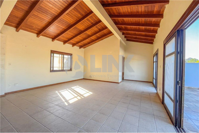 Imagem Imóvel com 3 Quartos à Venda, 260 m² em Jardim Itu - Porto Alegre Imagem Imóvel com 3 Quartos à Venda, 260 m² em Jardim Itu - Porto Alegre