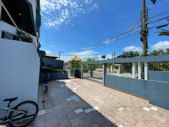 Imagem Casa com 9 Quartos à Venda, 380 m² em Centro - Porto Belo Imagem Casa com 9 Quartos à Venda, 380 m² em Centro - Porto Belo