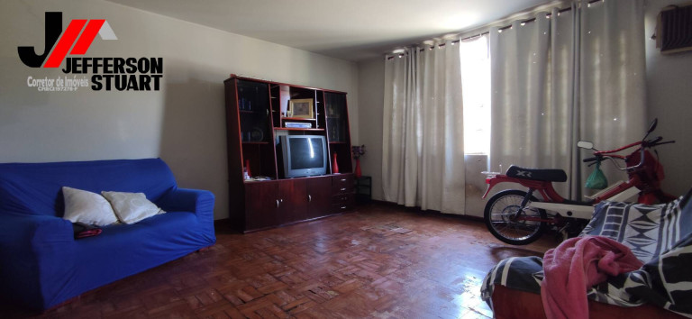 Imagem Casa com 3 Quartos à Venda, 190 m² em Centro - Guaratinguetá Imagem Casa com 3 Quartos à Venda, 190 m² em Centro - Guaratinguetá