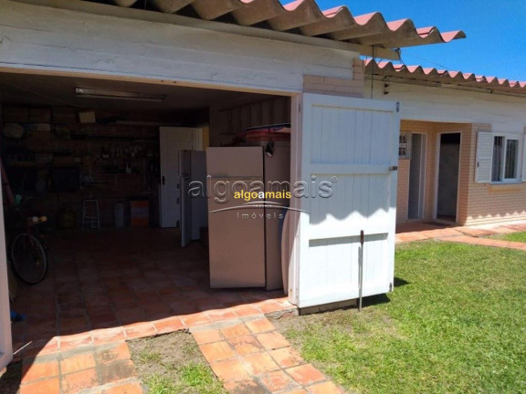 Casa com 5 Quartos à Venda, 177 m² em Centro - Xangri-lá