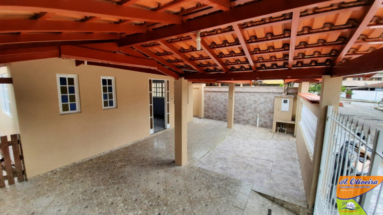 Imagem Casa com 5 Quartos à Venda, 120 m² em Parque Dos Ministérios - Ubatuba Imagem Casa com 5 Quartos à Venda, 120 m² em Parque Dos Ministérios - Ubatuba