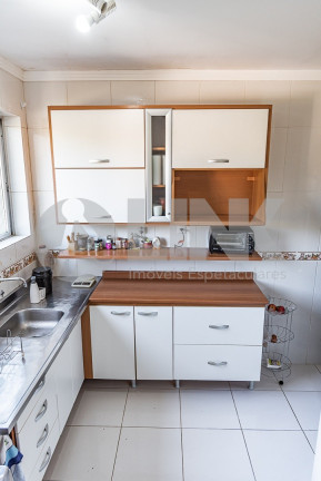 Imagem Imóvel com 2 Quartos à Venda, 111 m² em Santo Antônio - Porto Alegre Imagem Imóvel com 2 Quartos à Venda, 111 m² em Santo Antônio - Porto Alegre