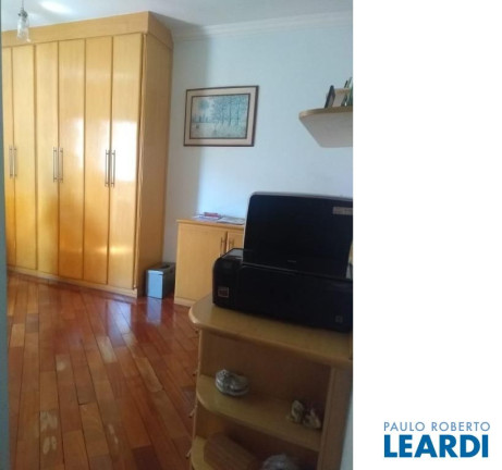 Imagem Sobrado com 3 Quartos à Venda, 230 m² em Vila Homero Thon - Santo André Imagem Sobrado com 3 Quartos à Venda, 230 m² em Vila Homero Thon - Santo André