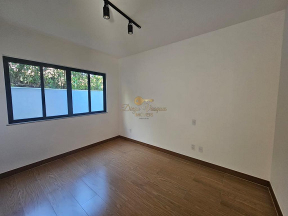 Imagem Casa com 4 Quartos à Venda, 148 m² em Várzea - Teresópolis
