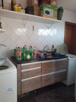 Imagem Casa com 4 Quartos à Venda, 430 m² em Jurerê - Florianópolis Imagem Casa com 4 Quartos à Venda, 430 m² em Jurerê - Florianópolis
