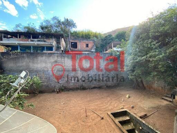 Imagem Casa com 3 Quartos à Venda, 204 m² em Caladinho - Coronel Fabriciano