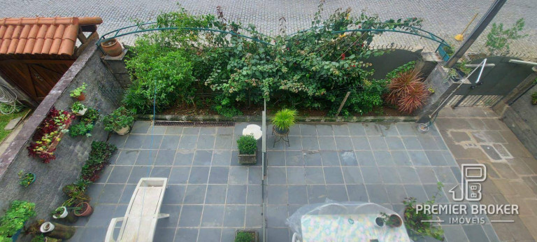 Imagem Casa com 4 Quartos à Venda, 173 m² em Alto - Teresópolis Imagem Casa com 4 Quartos à Venda, 173 m² em Alto - Teresópolis